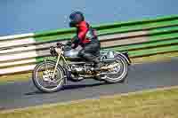 Vintage-motorcycle-club;eventdigitalimages;mallory-park;mallory-park-trackday-photographs;no-limits-trackdays;peter-wileman-photography;trackday-digital-images;trackday-photos;vmcc-festival-1000-bikes-photographs